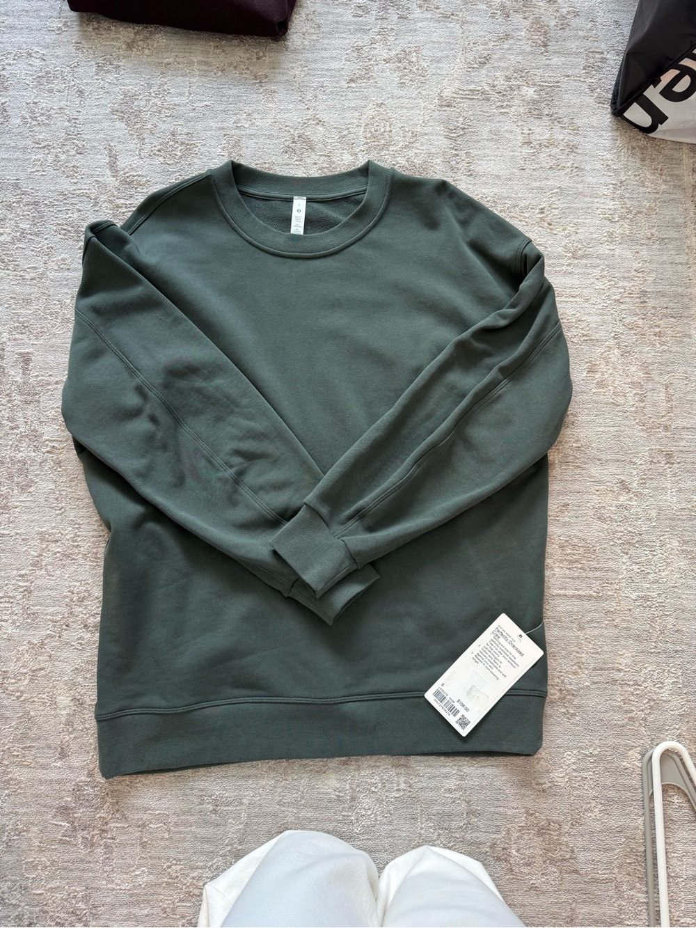 Lululemon perfectly oversized crew sweatshirt smoked spruce brand new with tags - Picture 8 of 8